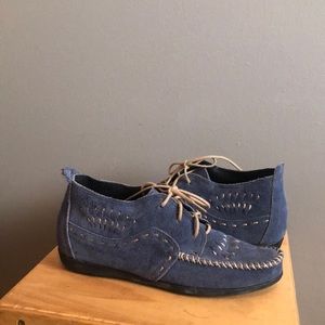 Minnetonka blue leather booties